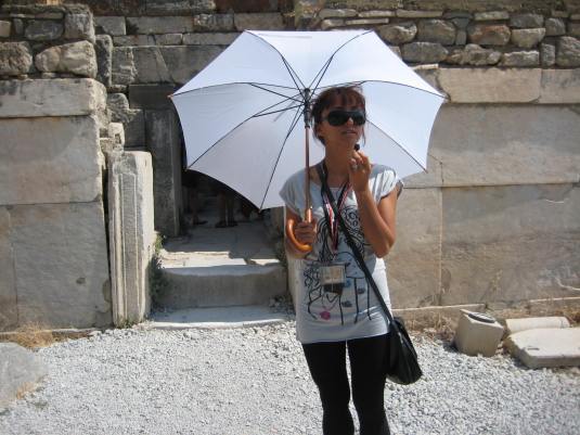 gonja and her white umbrella