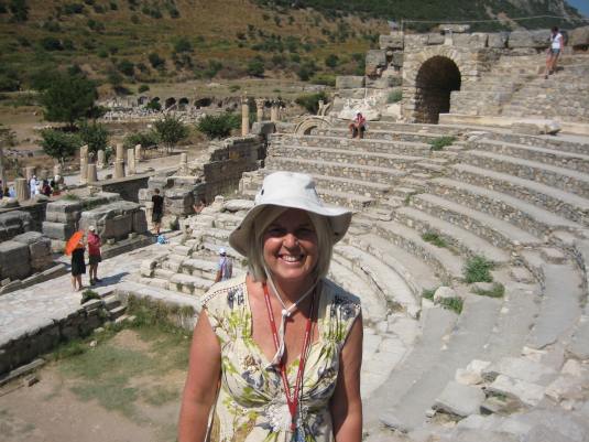 in my neville-like hat at the amphitheatre